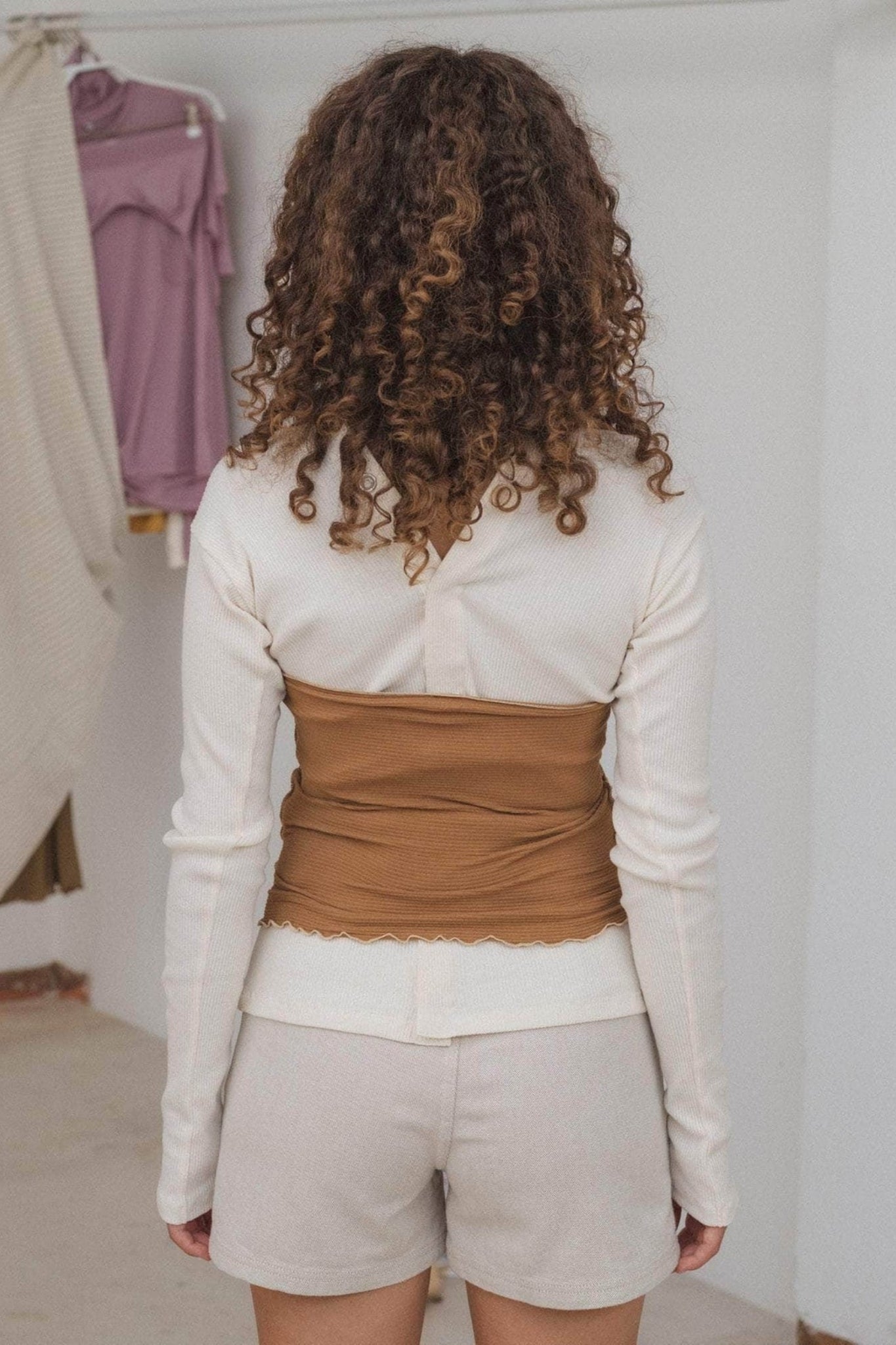 CINDER HALTER TOP ALAMILLO BROWN