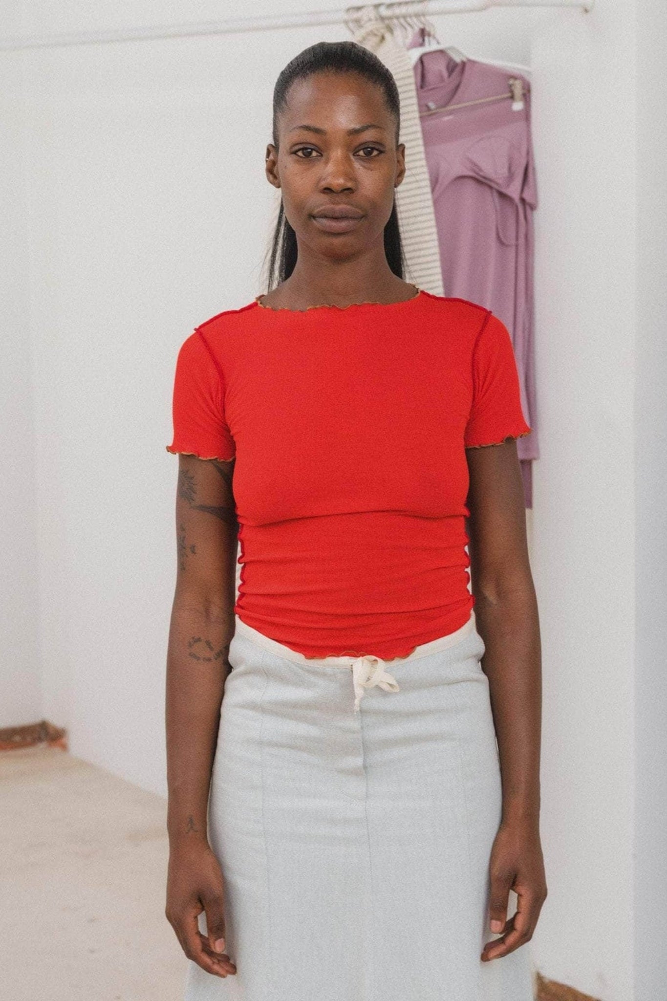 VEIN TEE SHIRT MY RED/BROWN