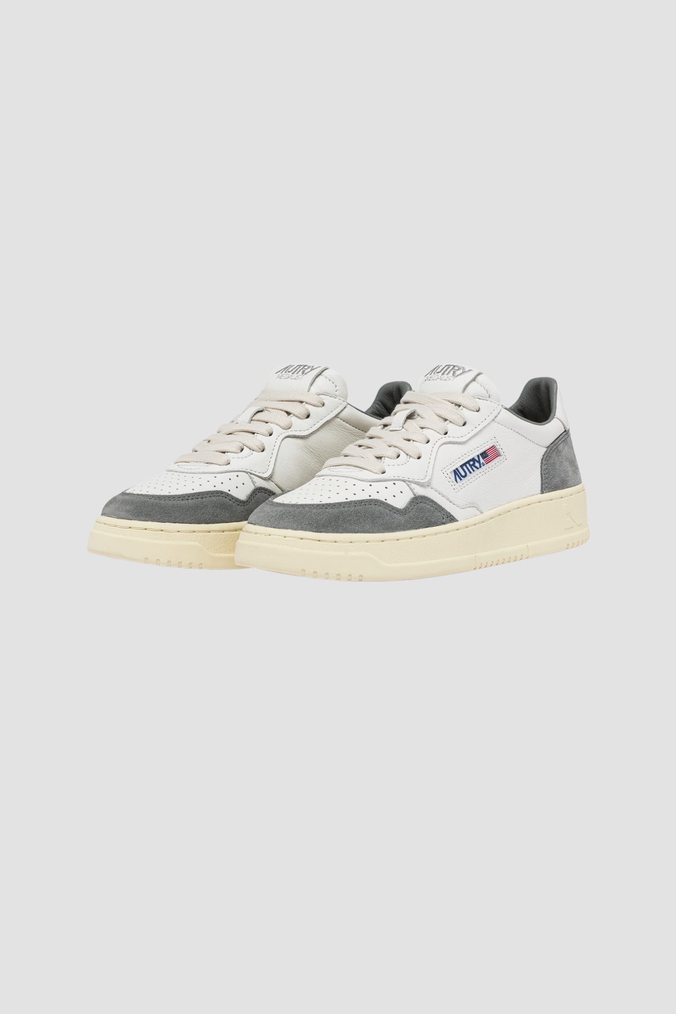 MEDALIST LOW GOAT/SUEDE WHITE/GREY