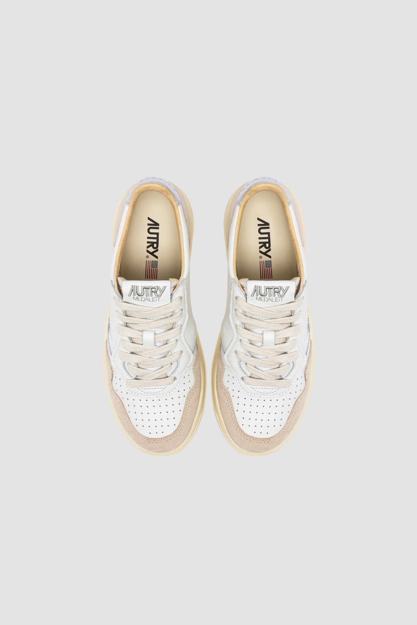 MEDALIST LOW LEAT/SUEDE WHITE/SILVER