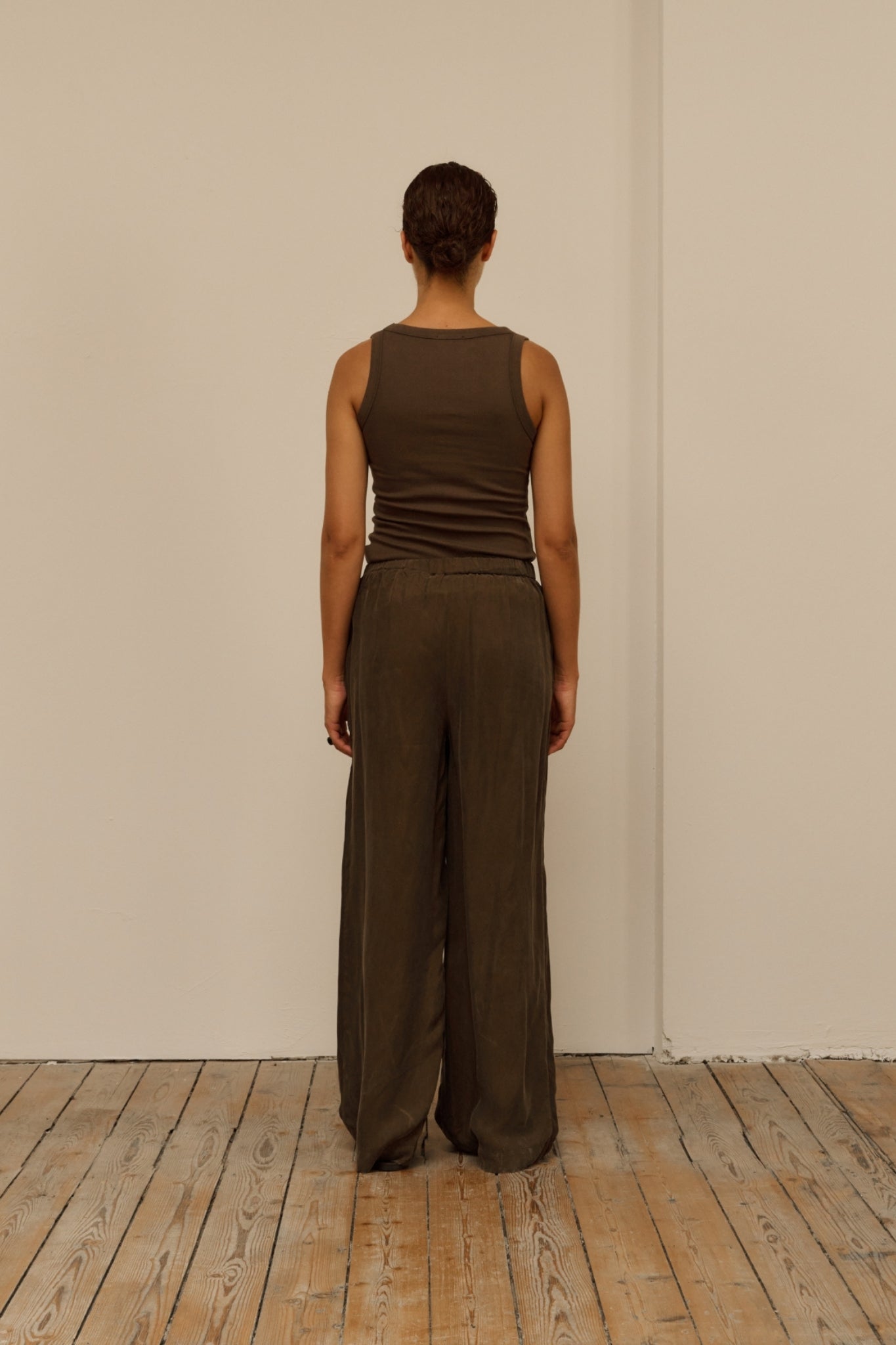 JUNIPER Dark hazelnut