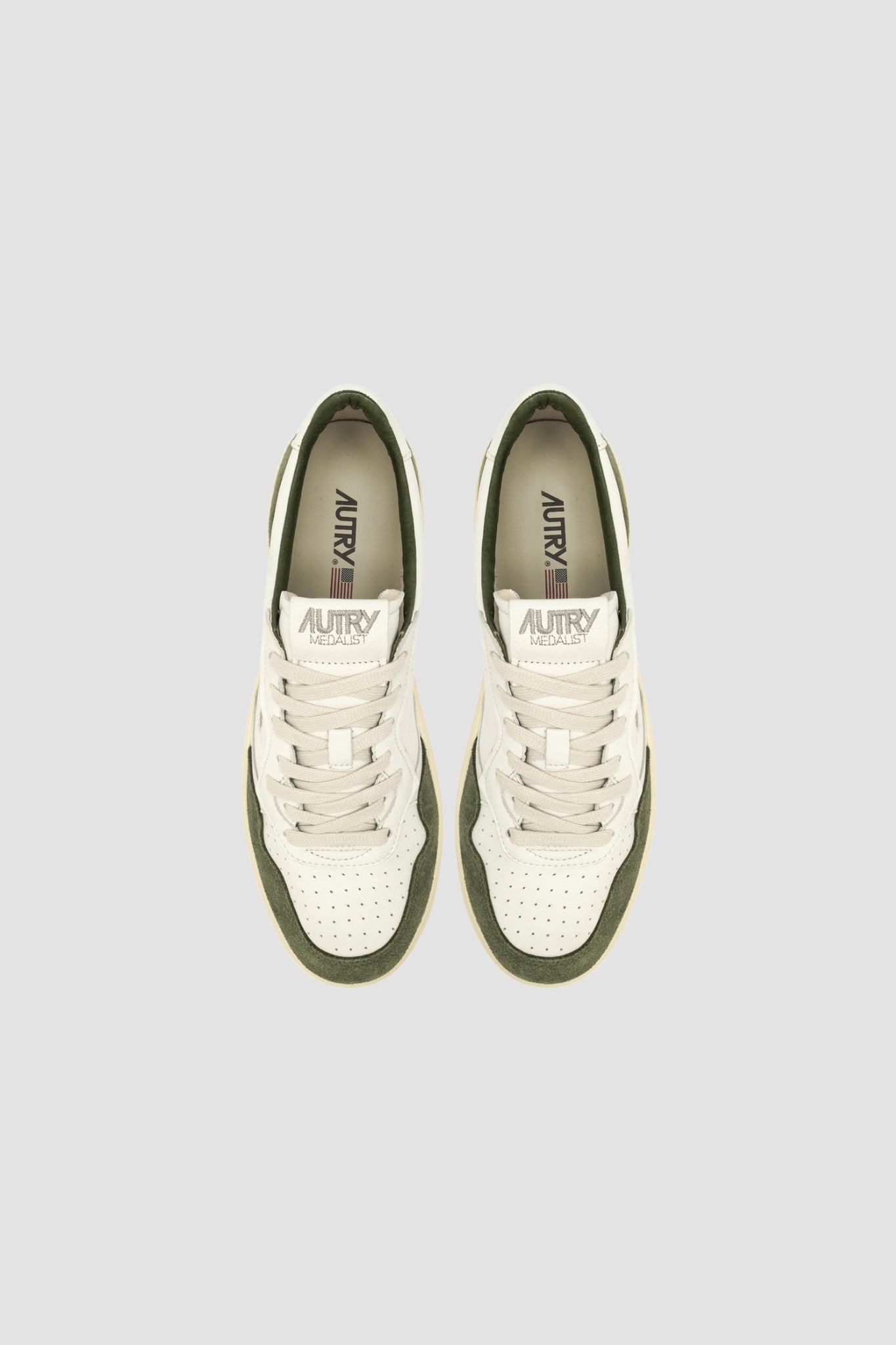 MEDALIST LOW GOAT/SUEDE WHITE/MILITARY
