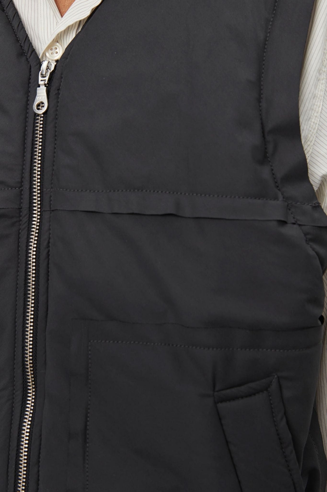 PADDED VEST Almost Black