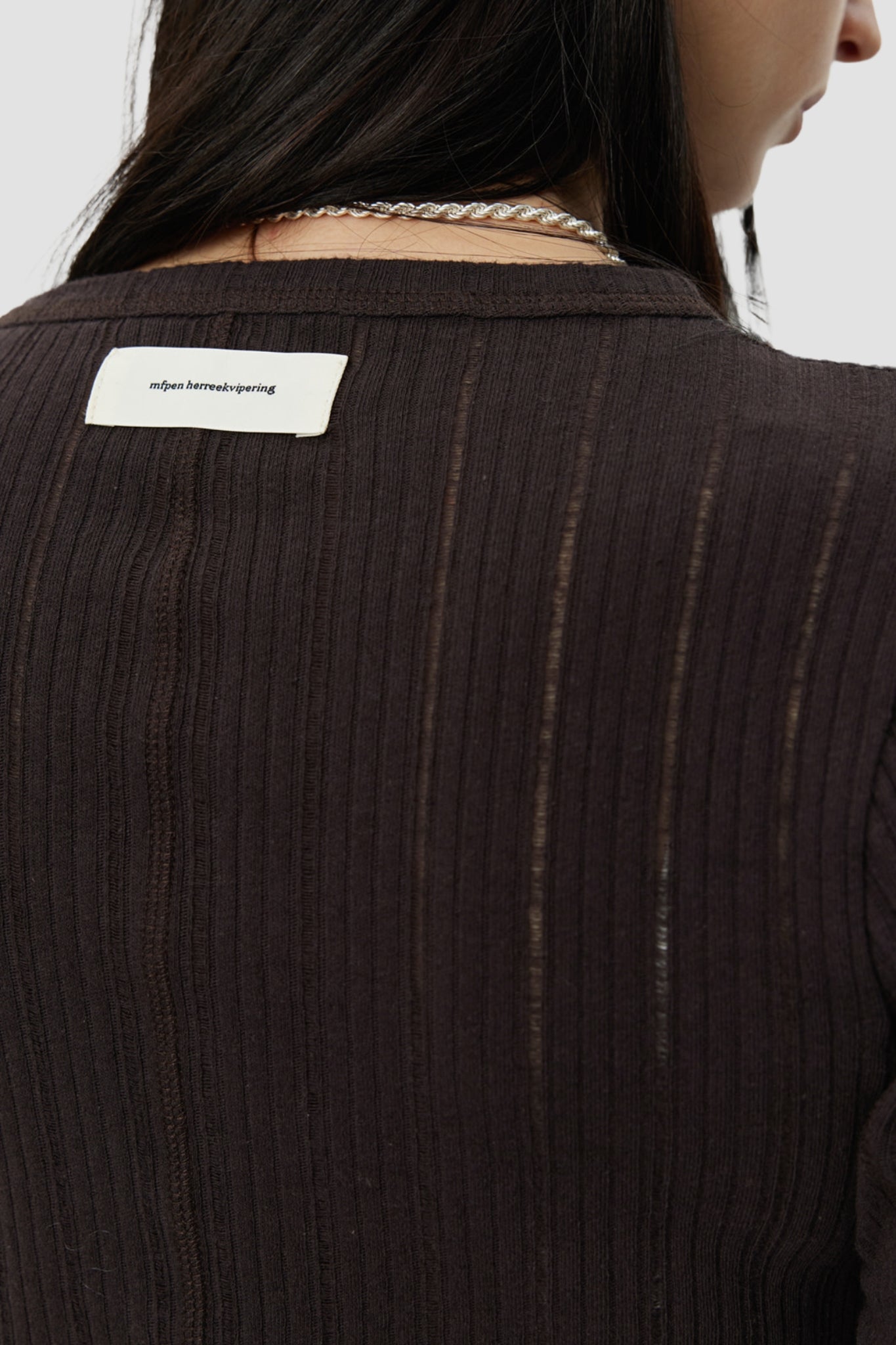 W LS ROUND NECK Brown Rib