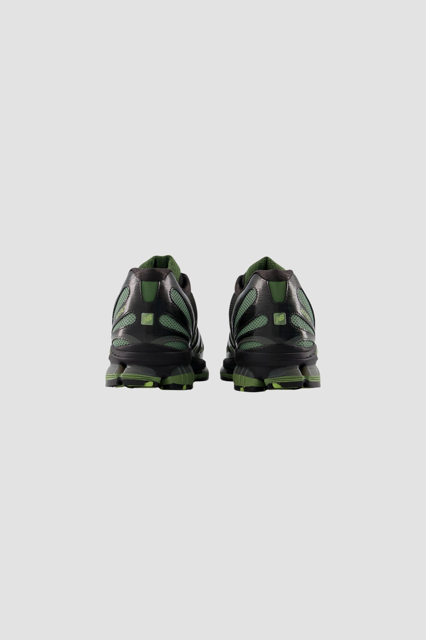 1890 Faded black/utility green
