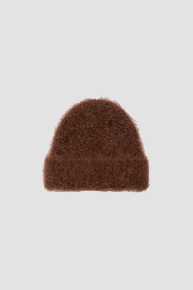 FUZZY BEANIE BROWN