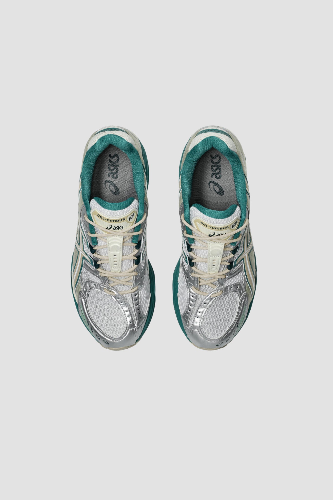 GEL-NIMBUS 10.1 White/Rainy lake