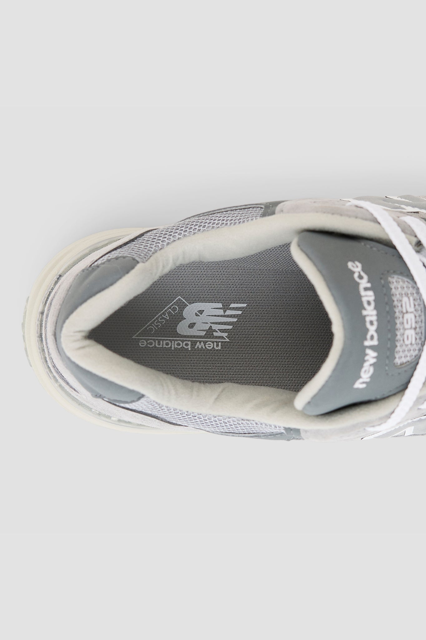 U992GY Grey / Silver Metallic