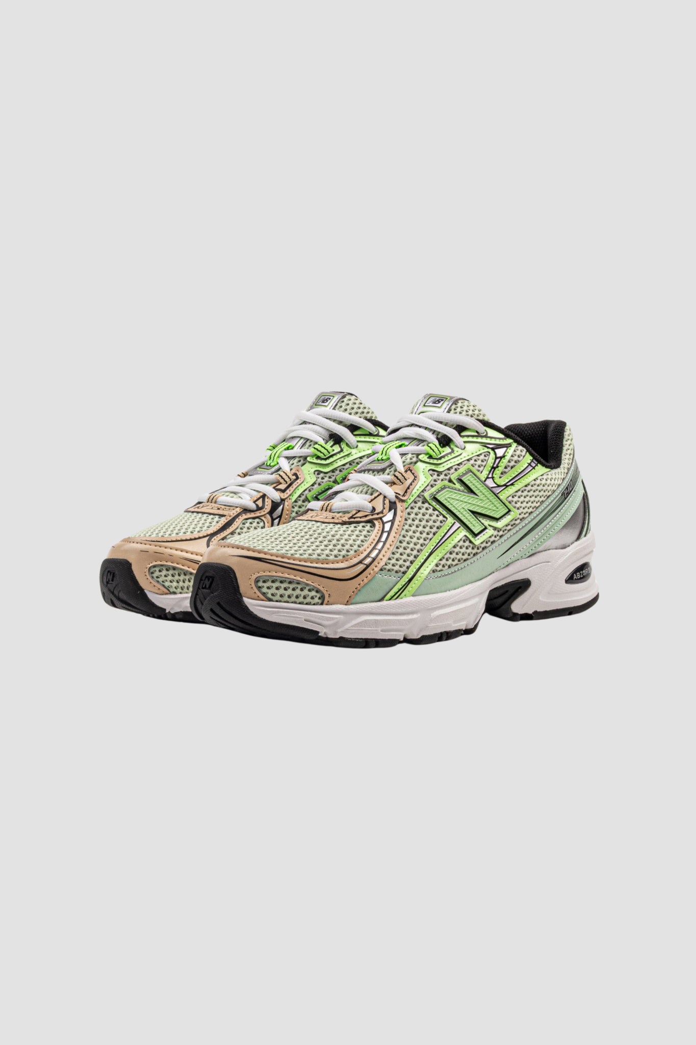 U740YC2 Mint Flash / Ash Wood / Lab Green