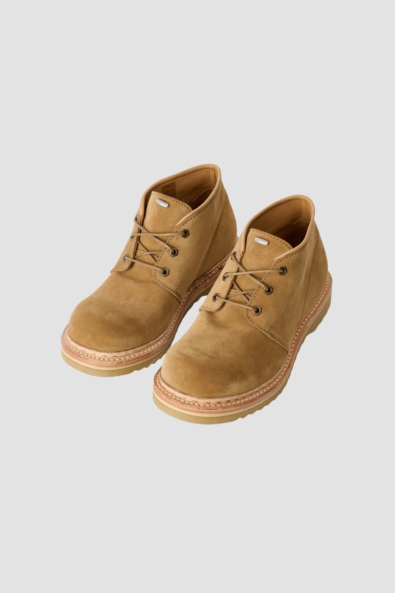 CHUKKA BOOT Medallion Velor Suede