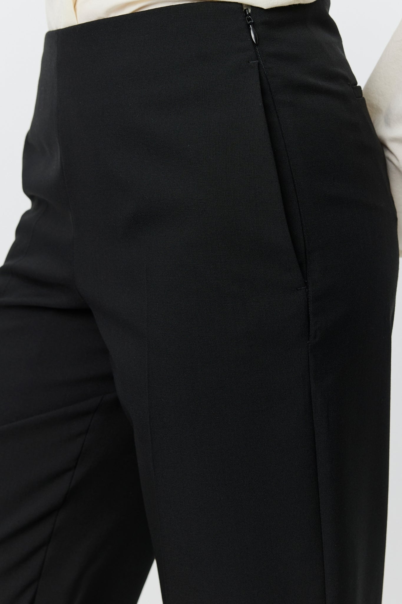 TAPER TROUSERS Black Tropical Wool