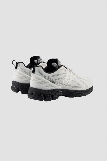 U1906RNA White/ Black