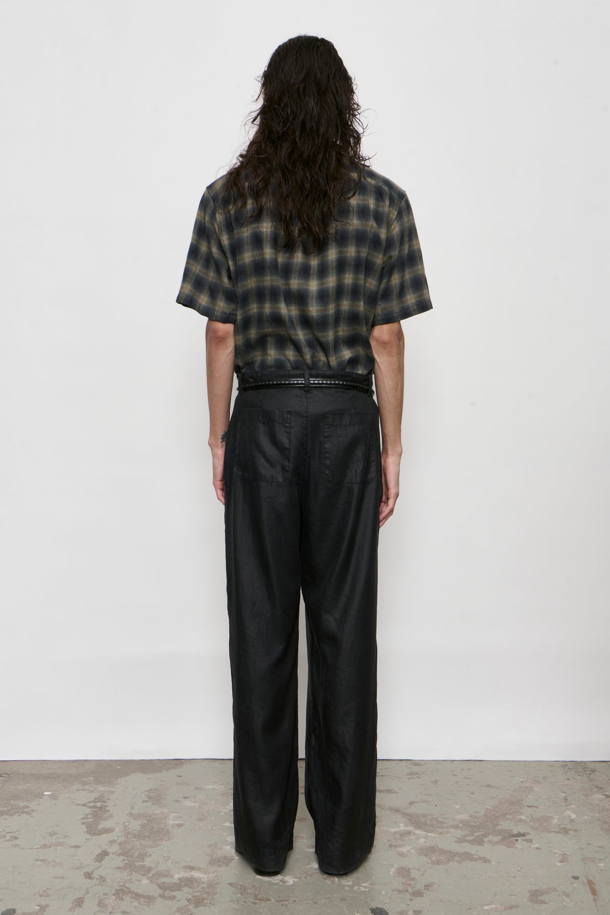 STILL CHINO lacquer black mirror tencel