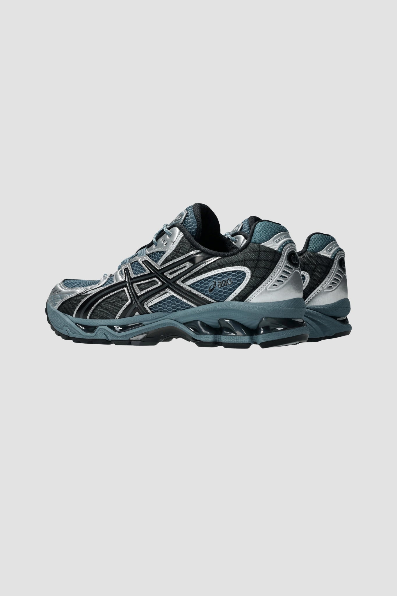 GEL-NIMBUS 10.1 Ironclad/ Graphite Gray
