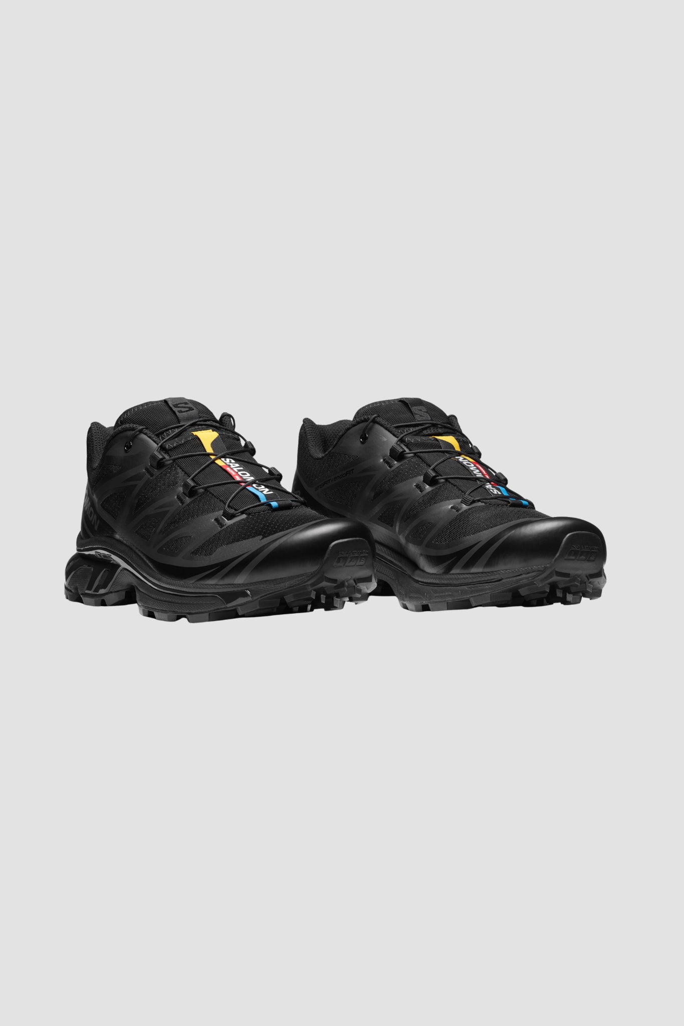 XT-6 Black/Black/Phantom
