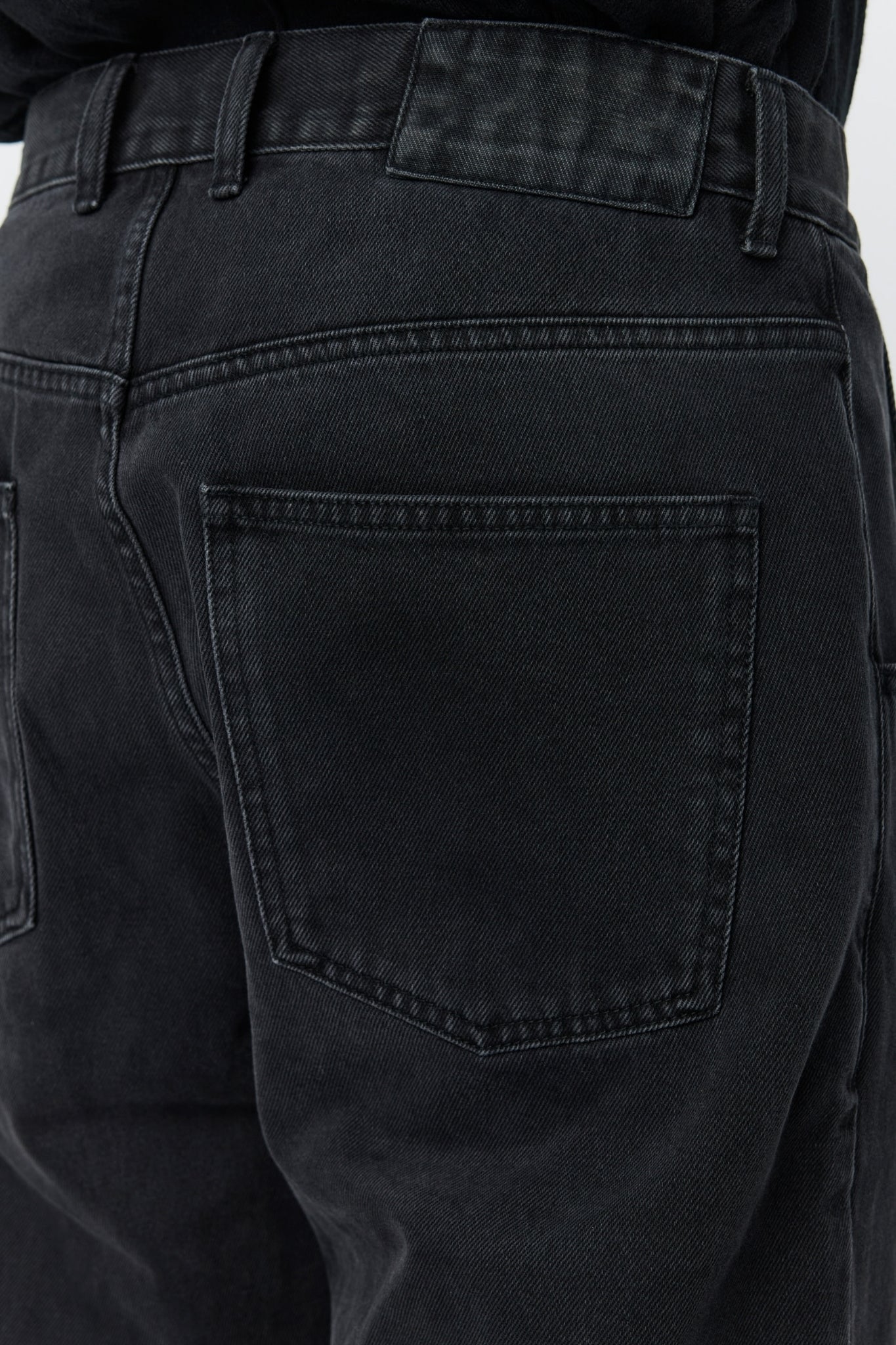 STRAIGHT CUT JEANS L32 Faded Black