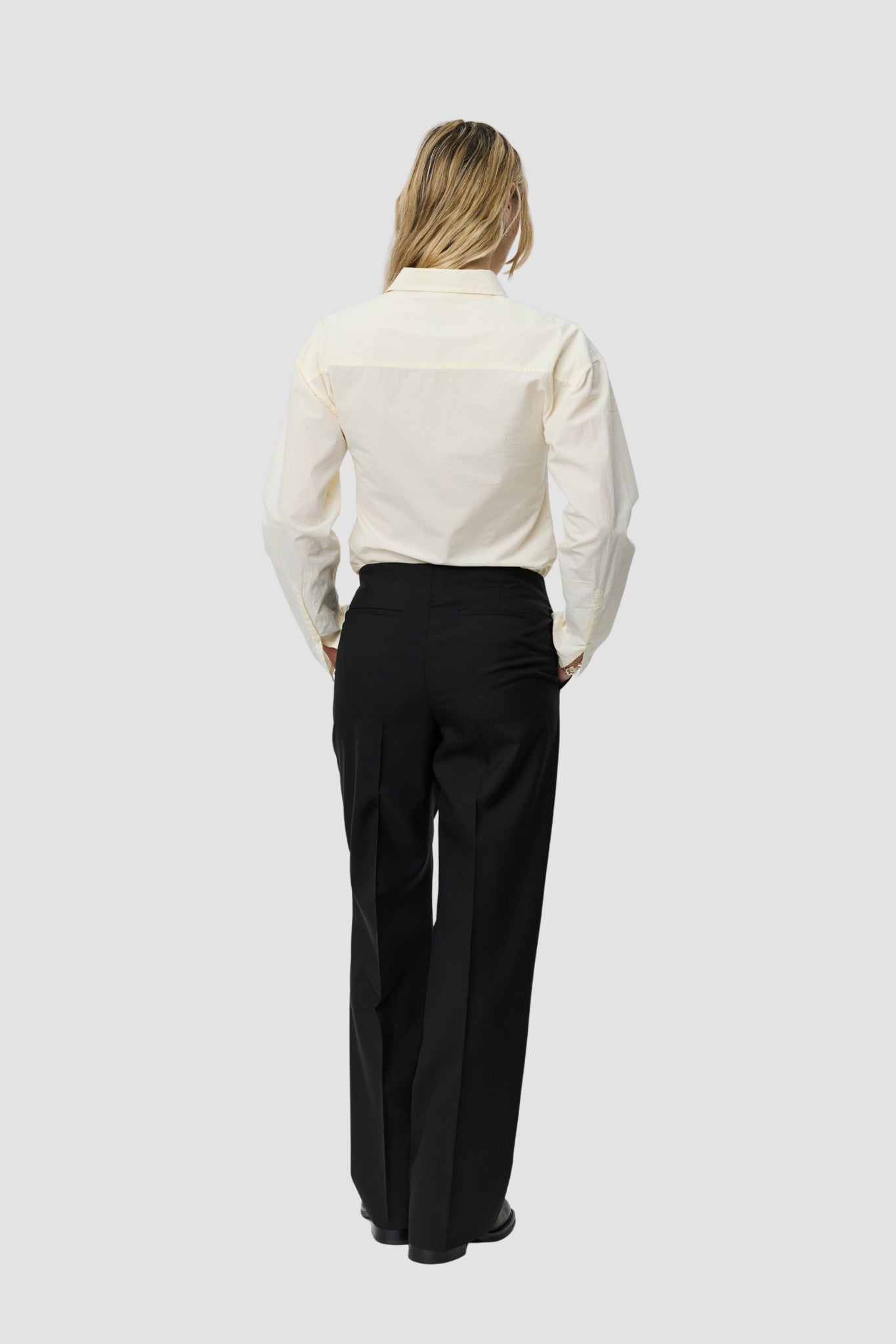 TAPER TROUSERS Black Tropical Wool