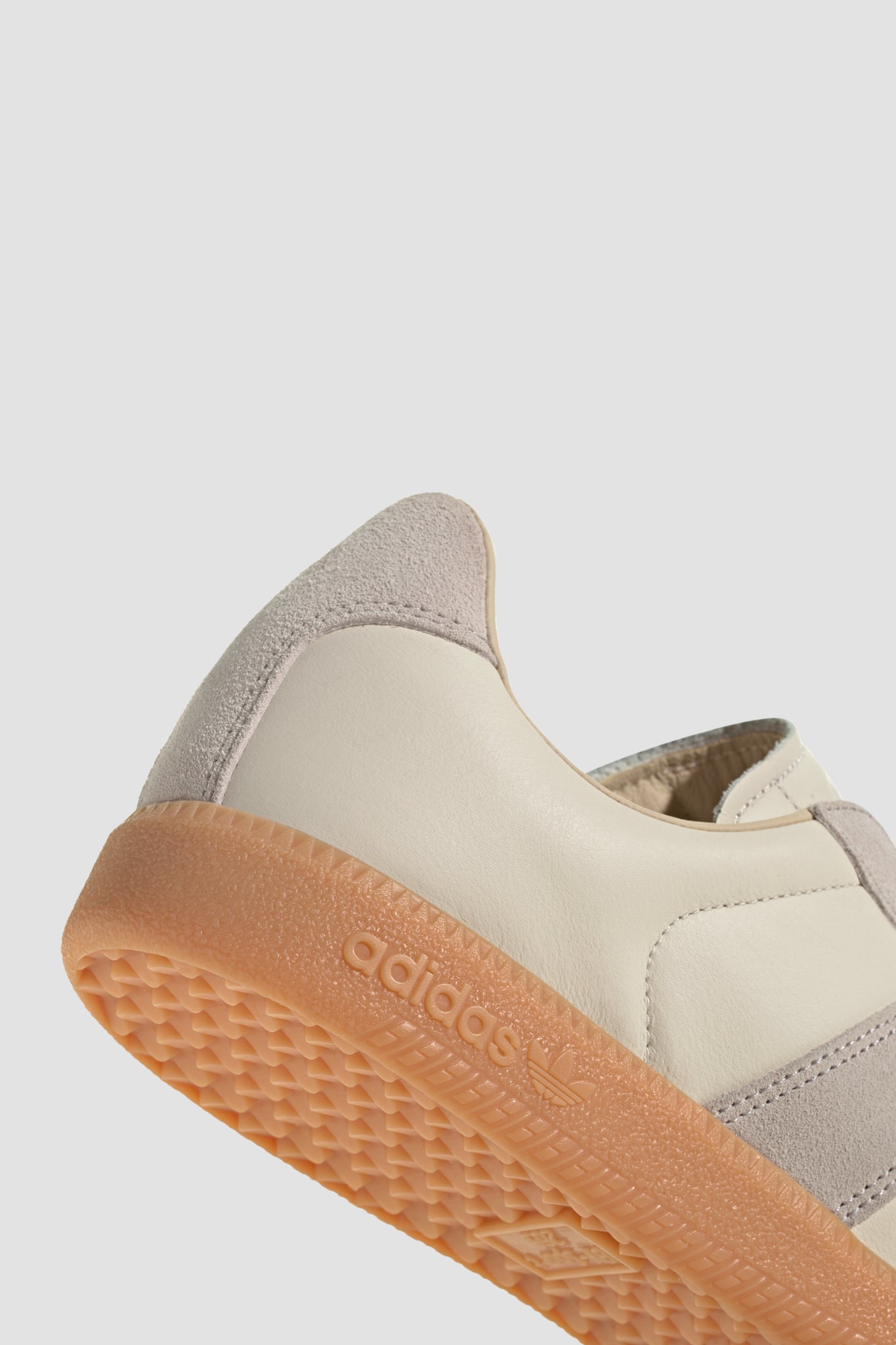 BW ARMY Chalk White / Clear Granite / Gum