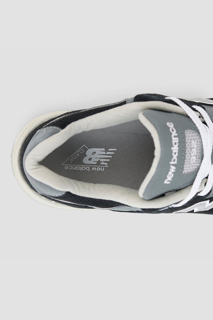 U992BK Black/ Grey / Silver Metallic