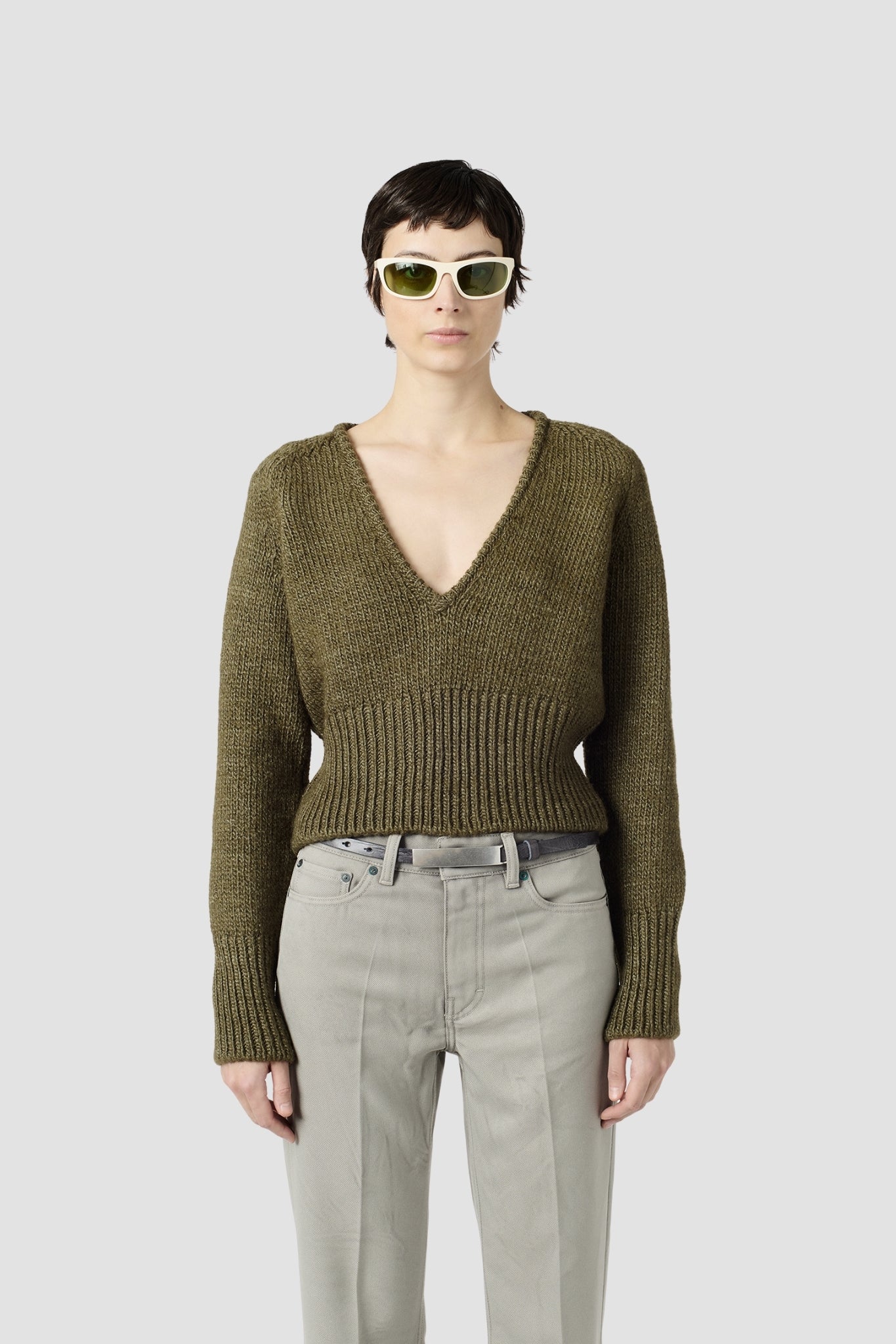 SHARP V-NECK Flush Green Rustic Wool Silk