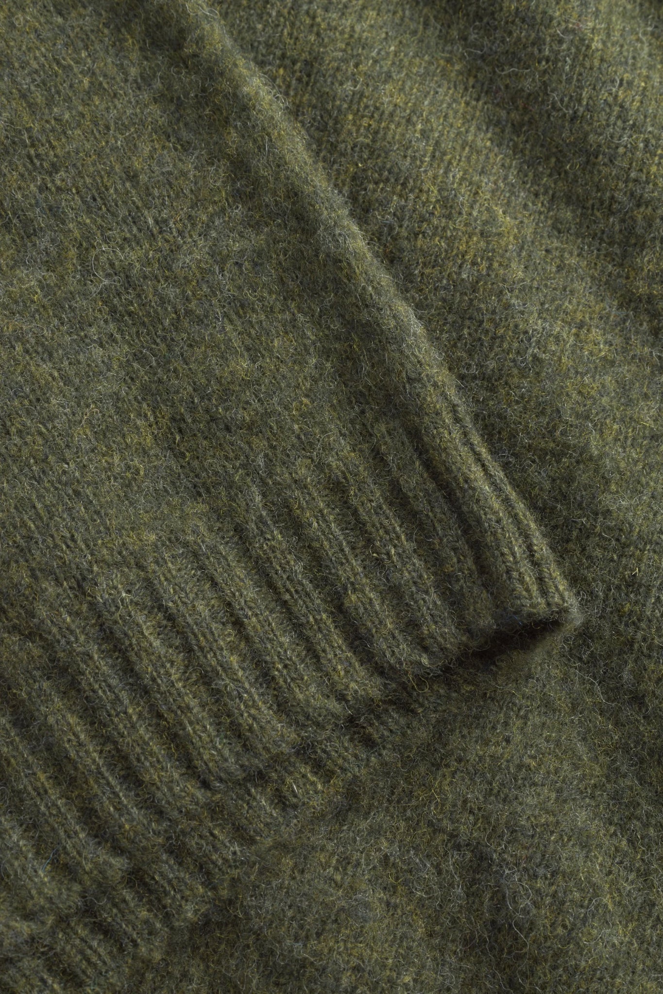 BIRNIR BRUSHED LAMBWOOL Olive Night