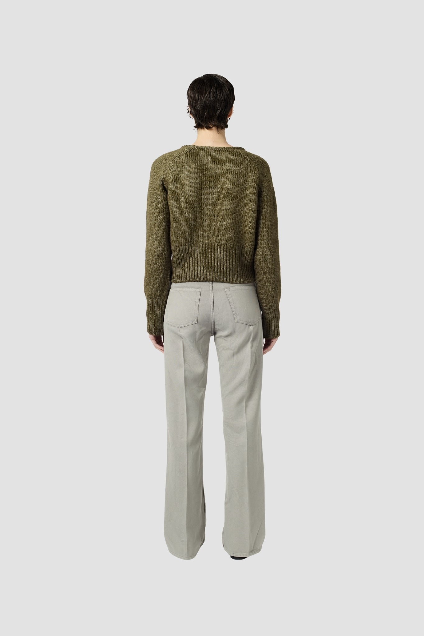 SHARP V-NECK Flush Green Rustic Wool Silk