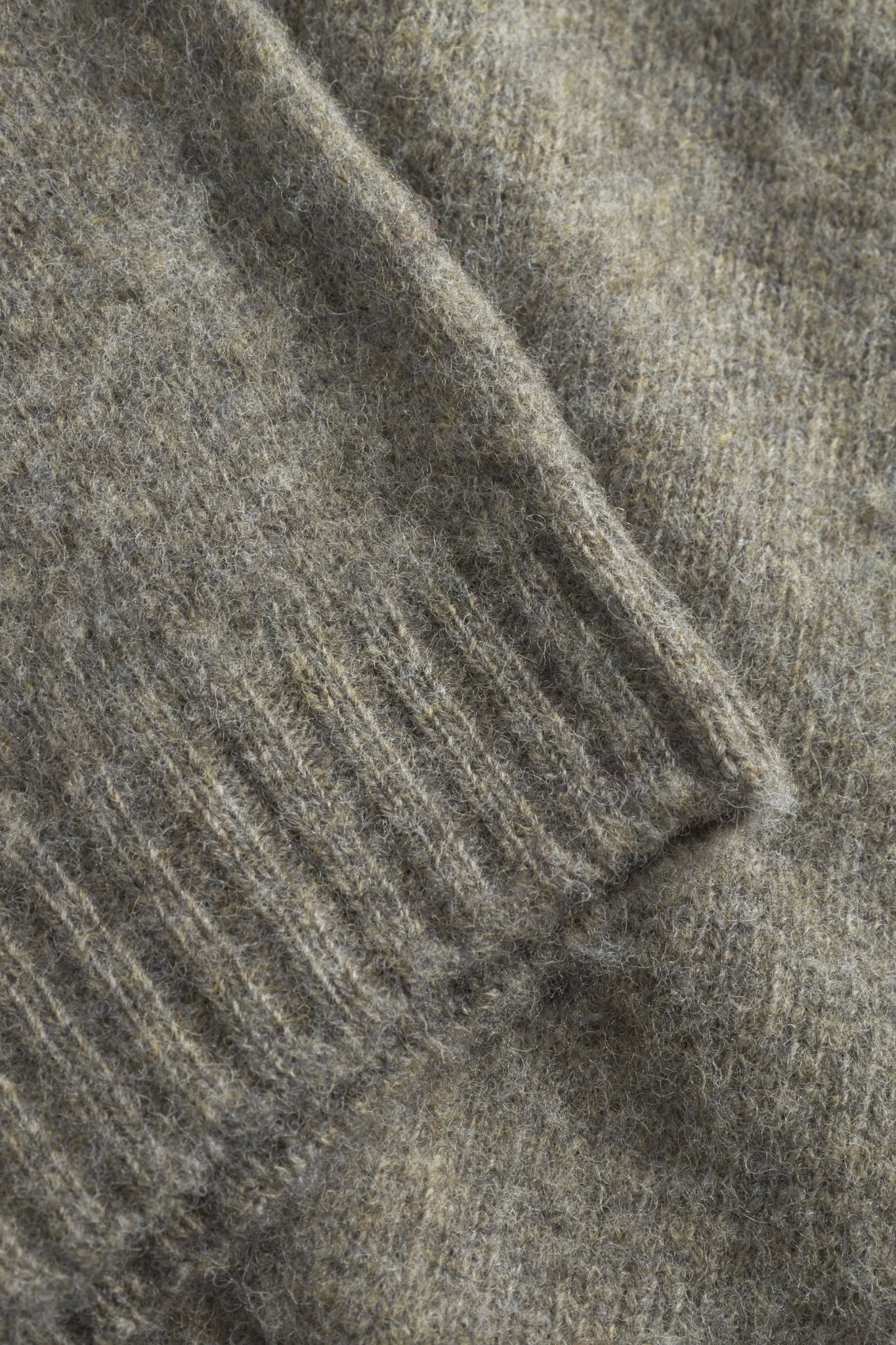 BIRNIR BRUSHED LAMBWOOL Walnut