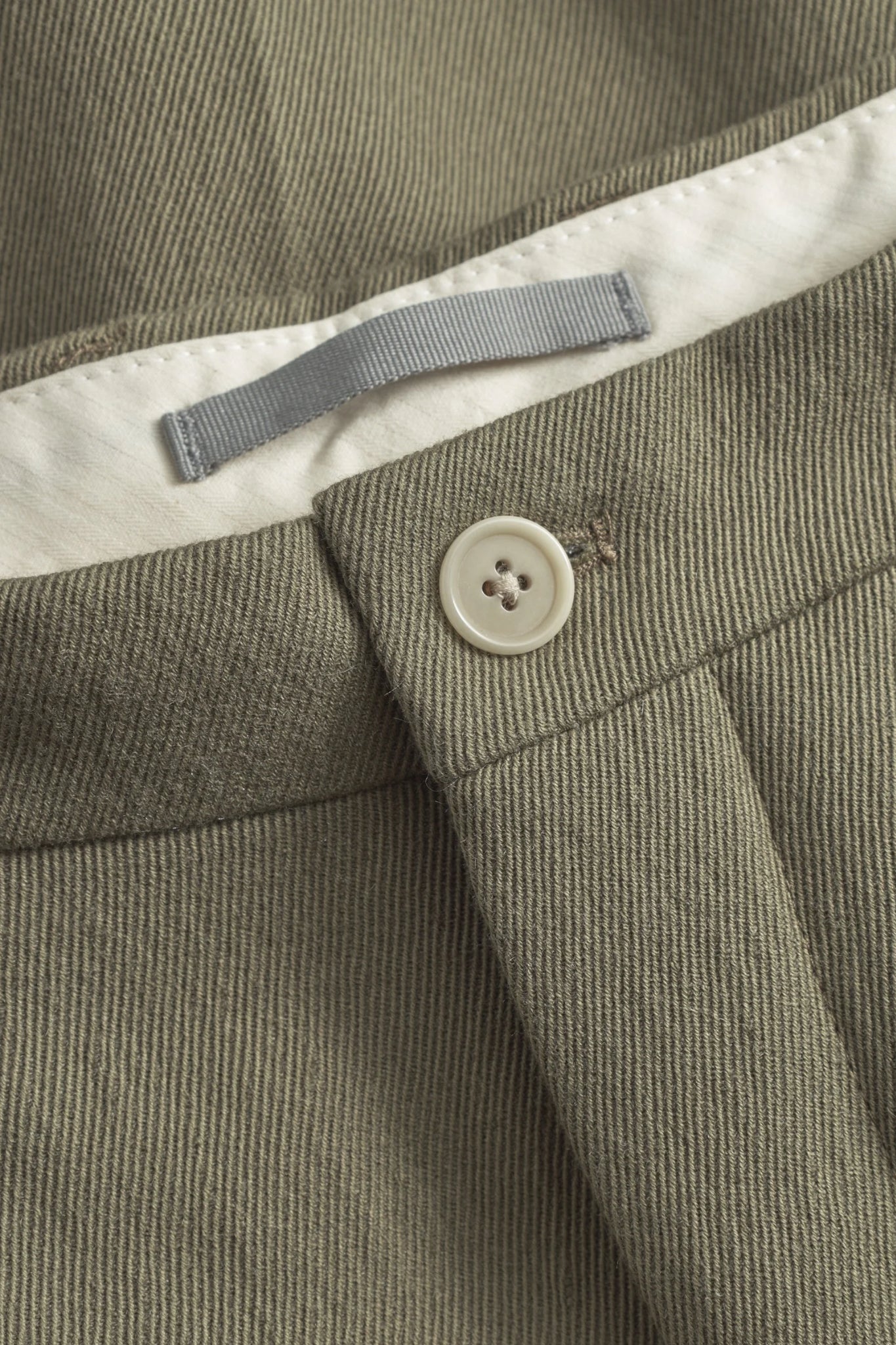 BENN RELAXED PLEATED TROUSER Olive Night