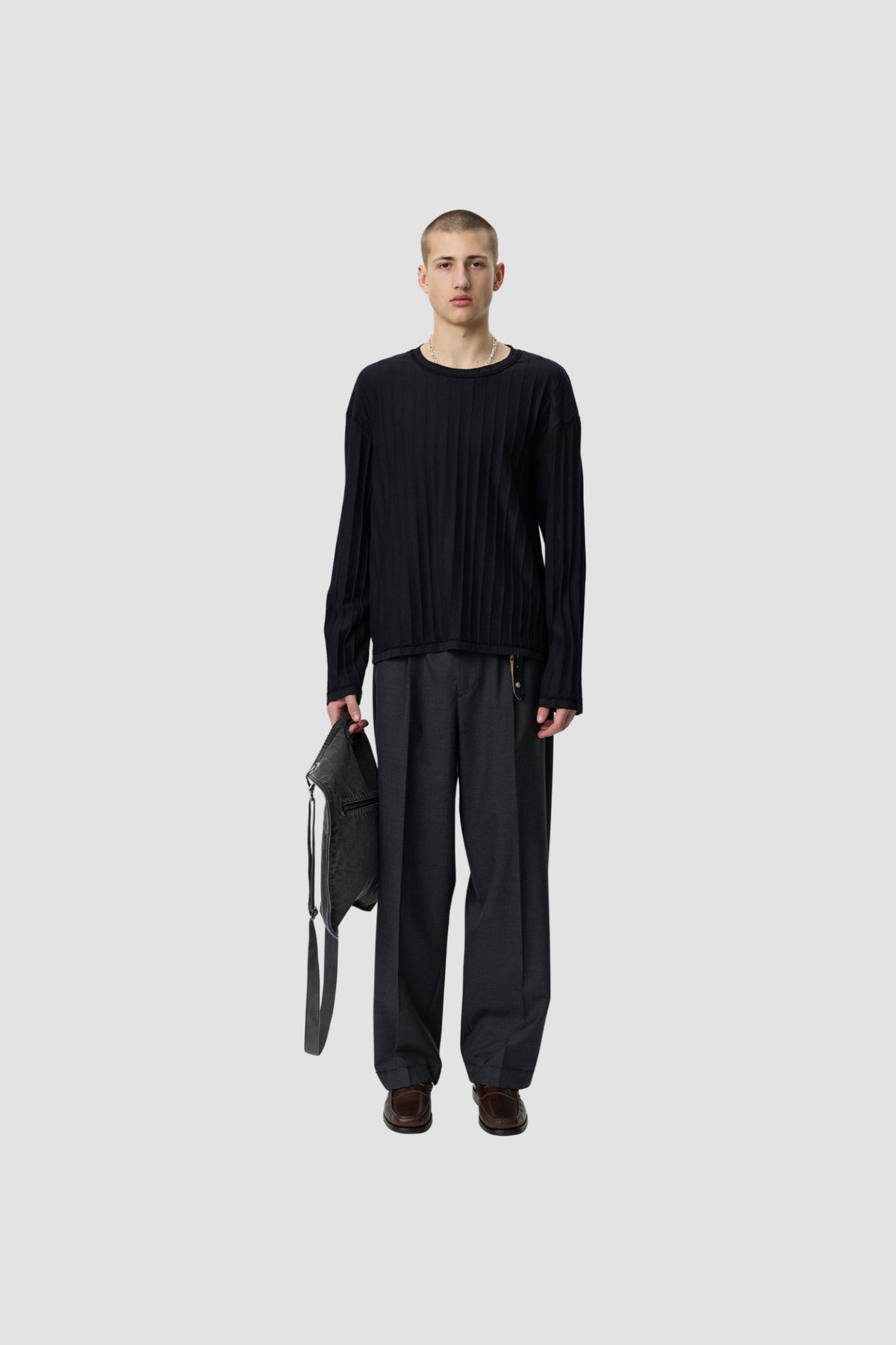 ROUND NECK SWEATER black inverted openwork stripe