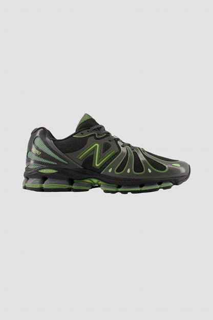 1890 Faded black/utility green