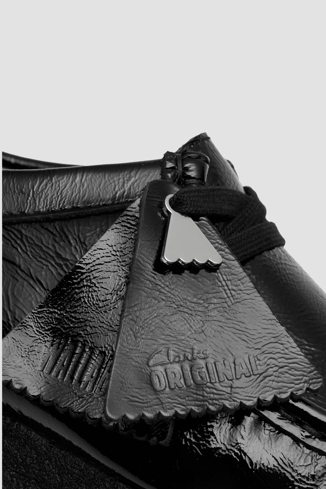 W WALLABEE Black Pat