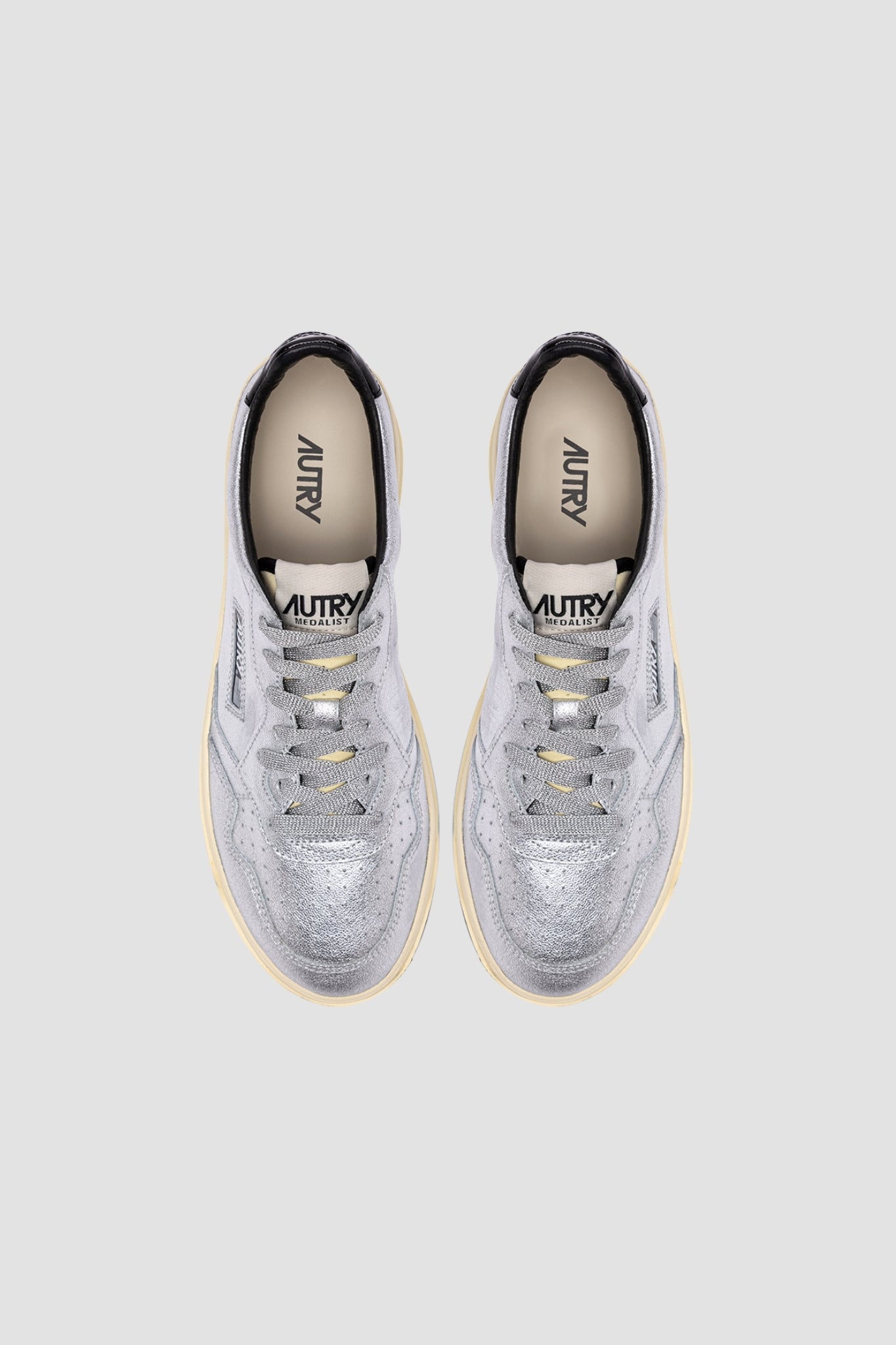 MEDALIST LOW LAMLEA/PAT Silver/Black