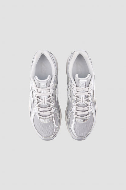 U7405I7 Metallic Silver