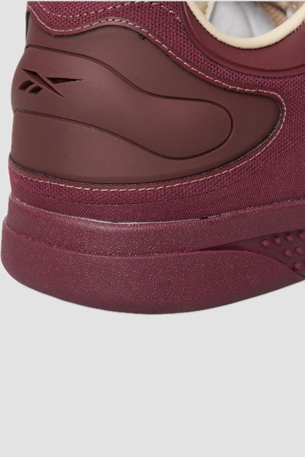 HAMMER PRO LTD 602 black cherry/elevated beige