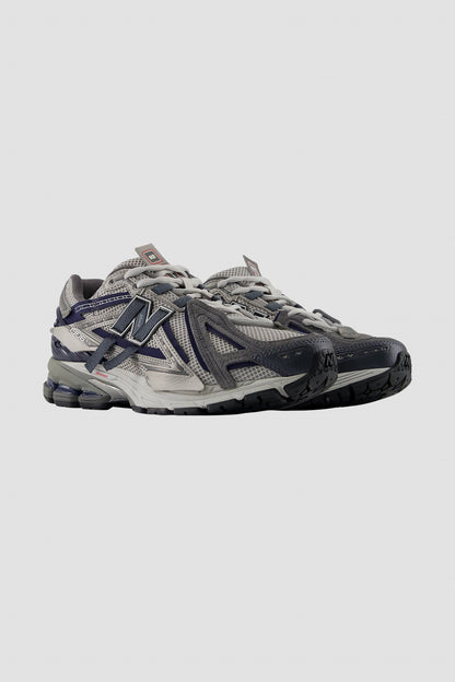 U1906A Graphite/  magic blue