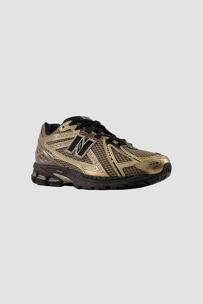 U1906RCJ Mushroom/ Black Metallic