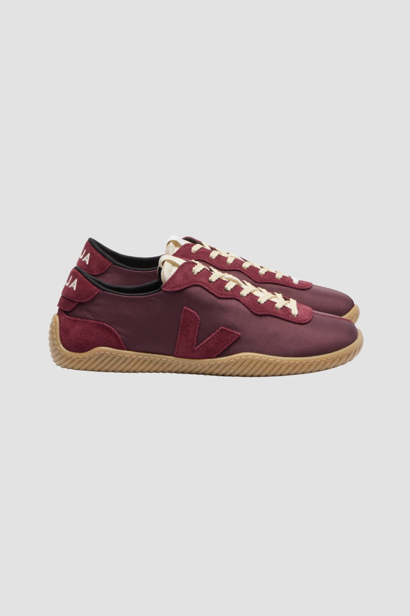 VEJA X BASERANGE JITSU NOLYN Amarante