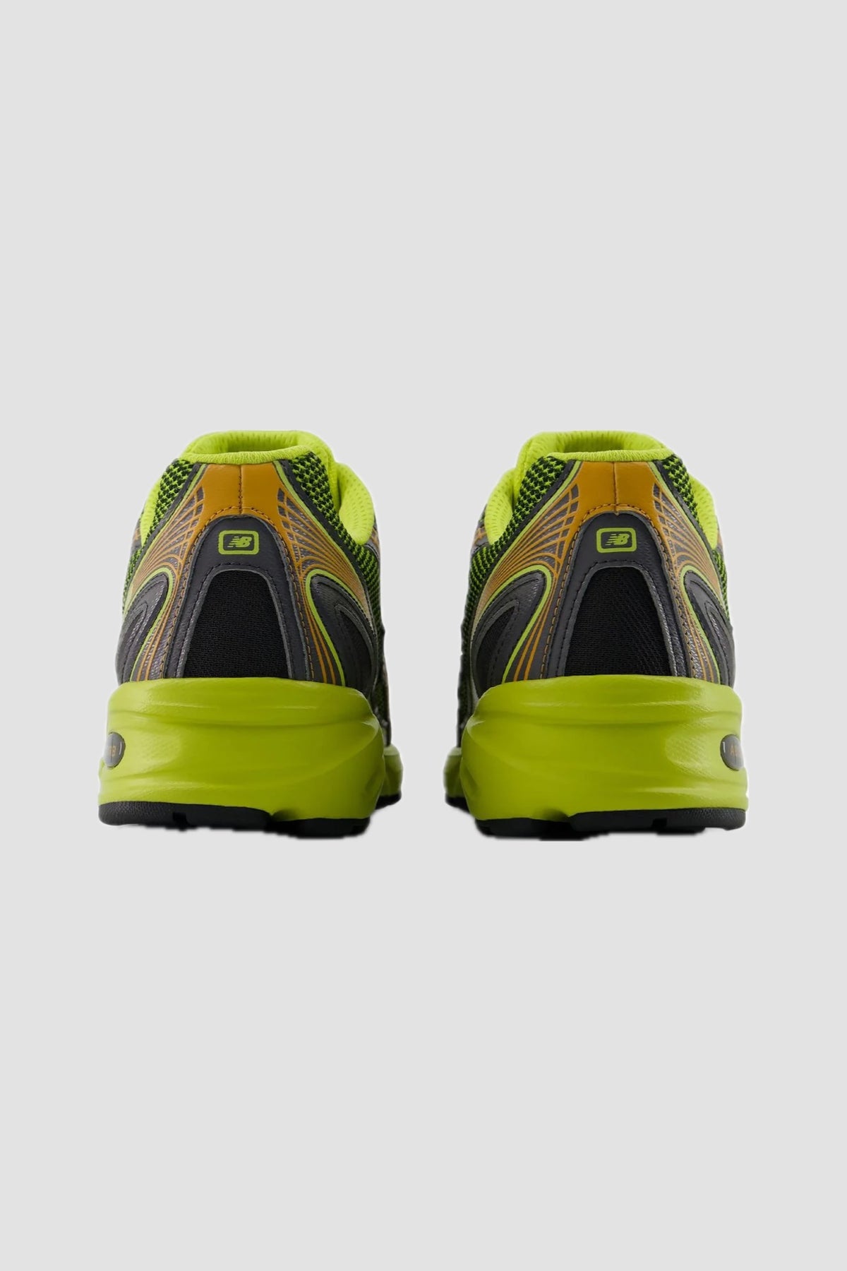 U740 Field Green/Black Cement