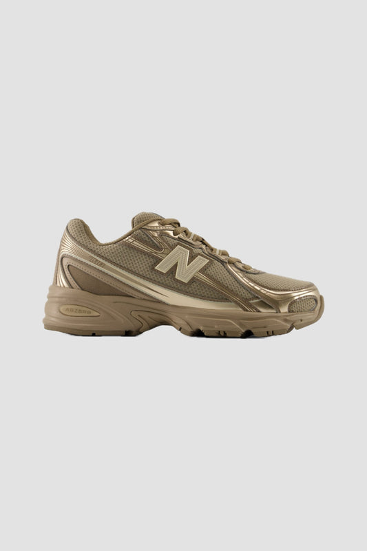 U7402XX Mushroom / Timberwolf