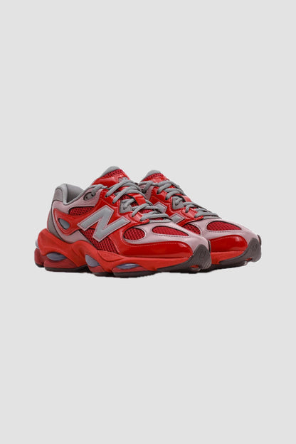 983 Red Pink