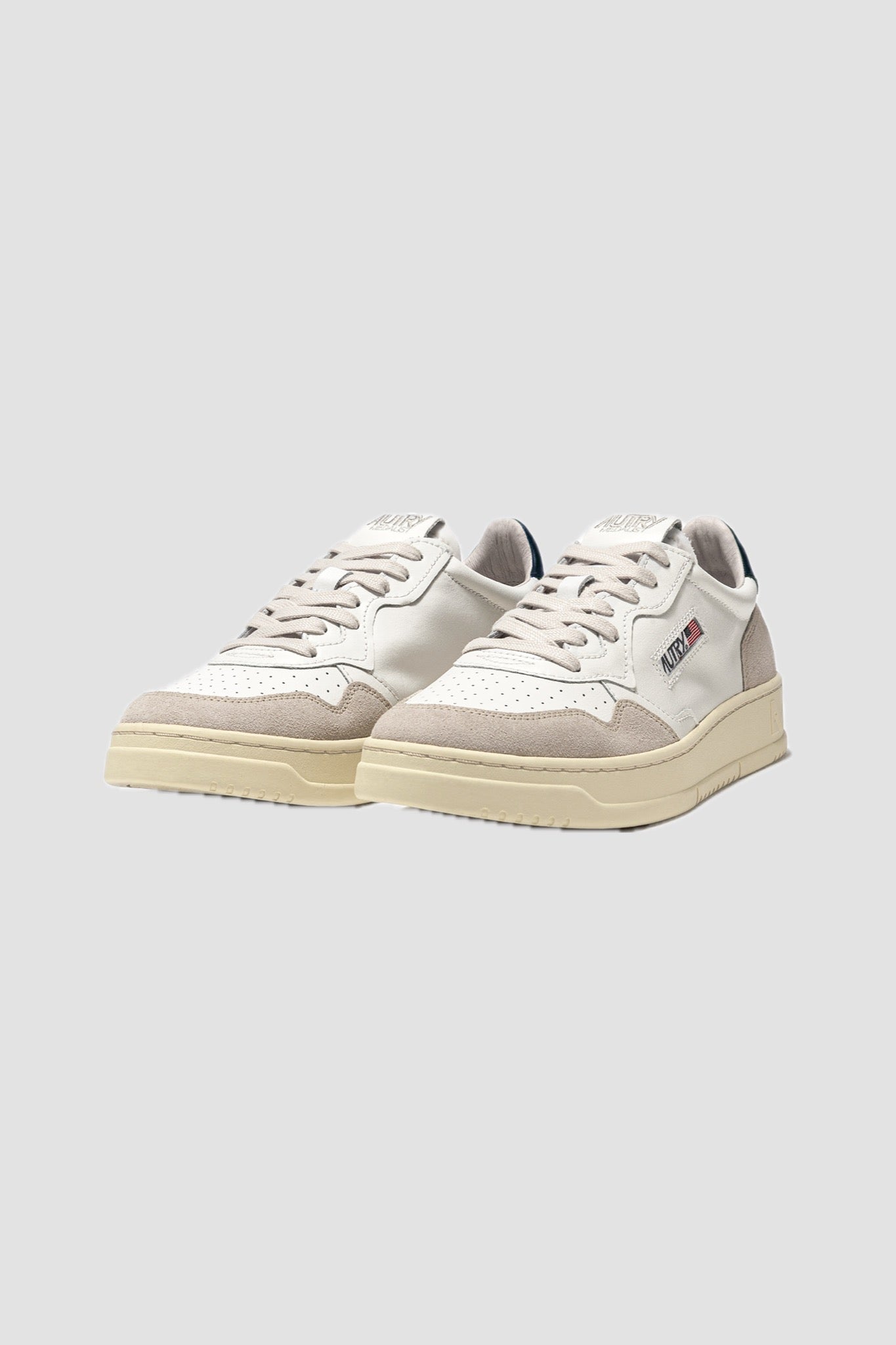 MEDALIST LOW LEATHER/SUEDE White/Blue