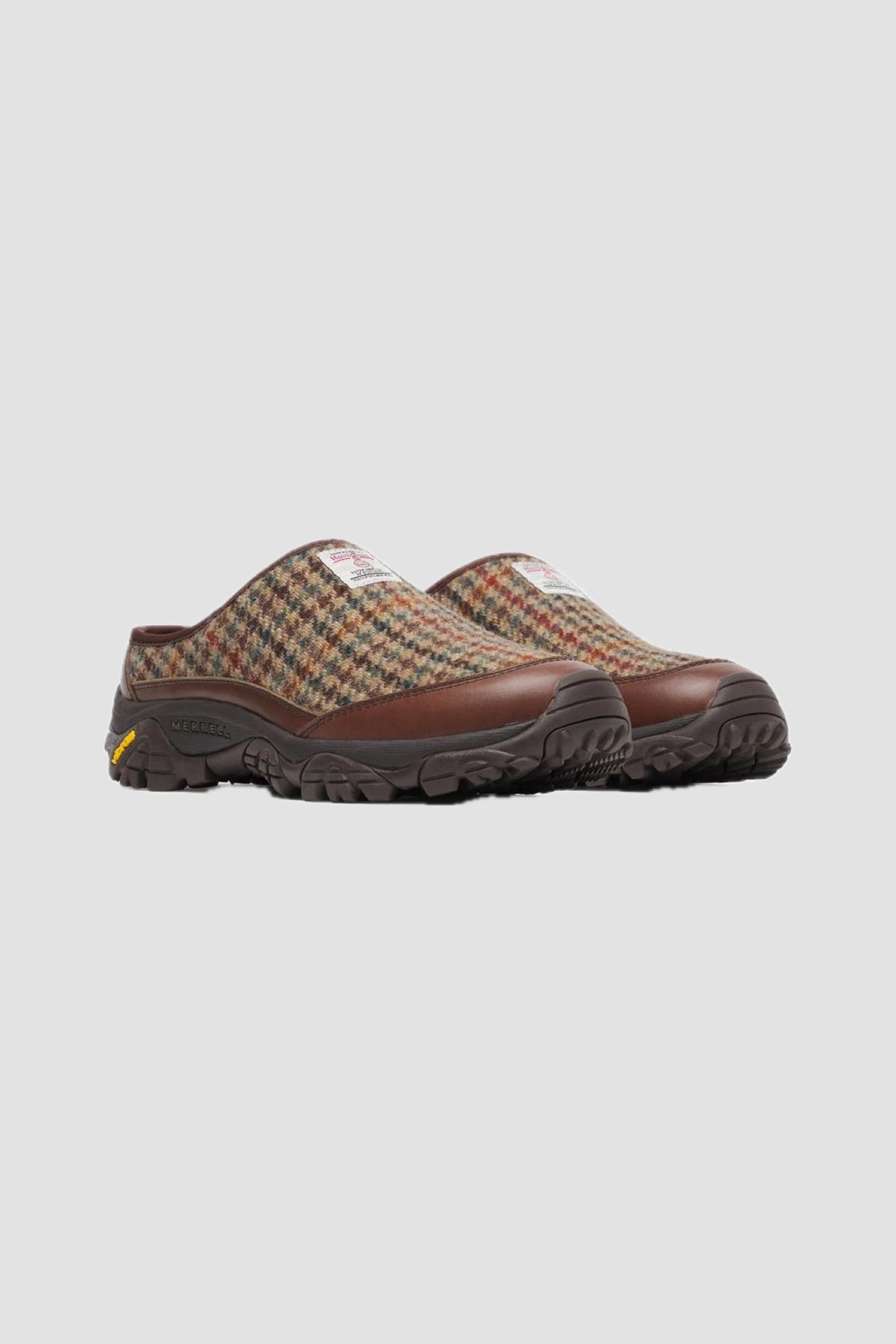 MOAB 2 SLIDE SE x harris tweed Dark Walnut
