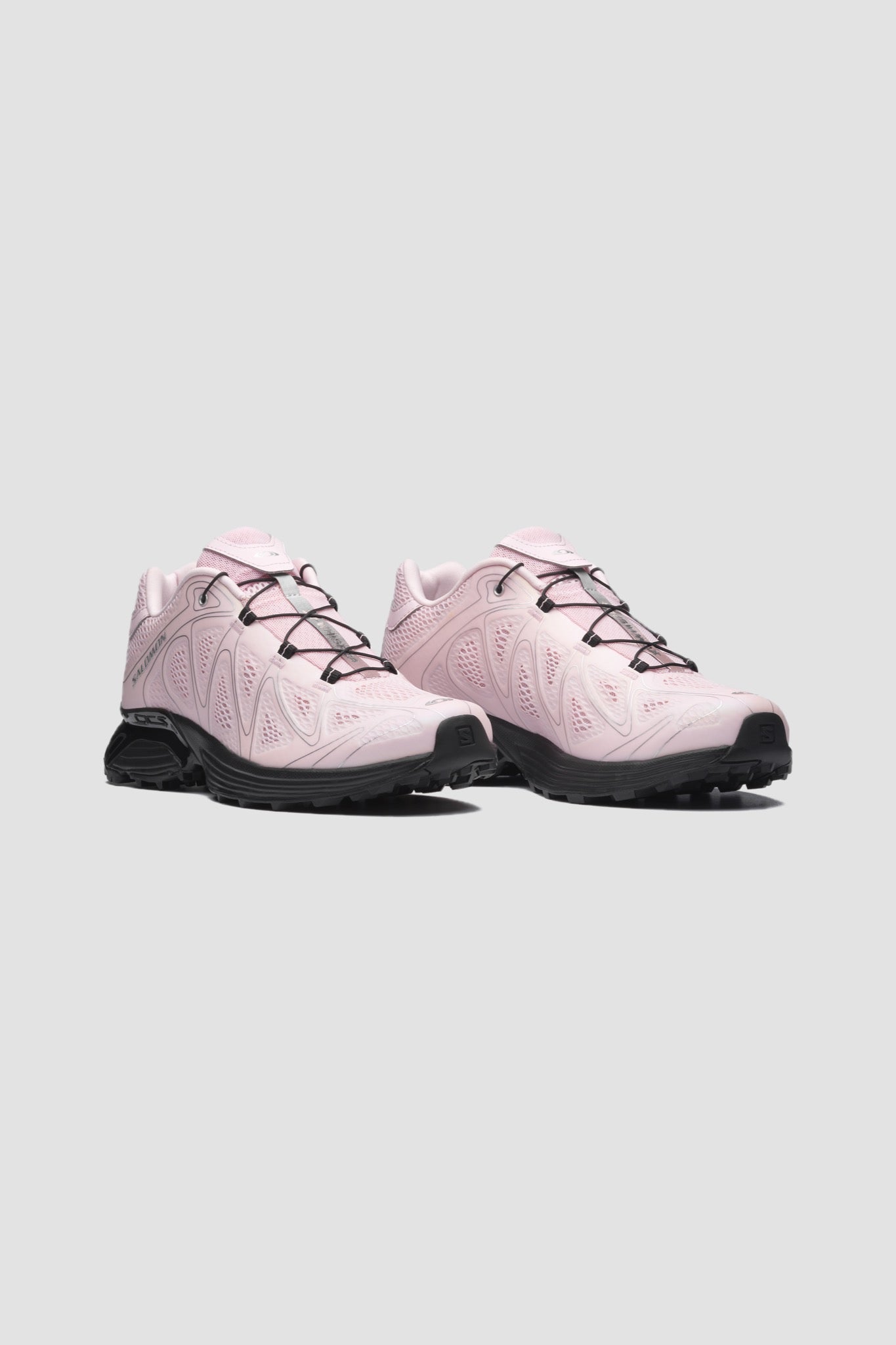 XT-WHISPER VOID Icy Pink / Black / Footwear Silver