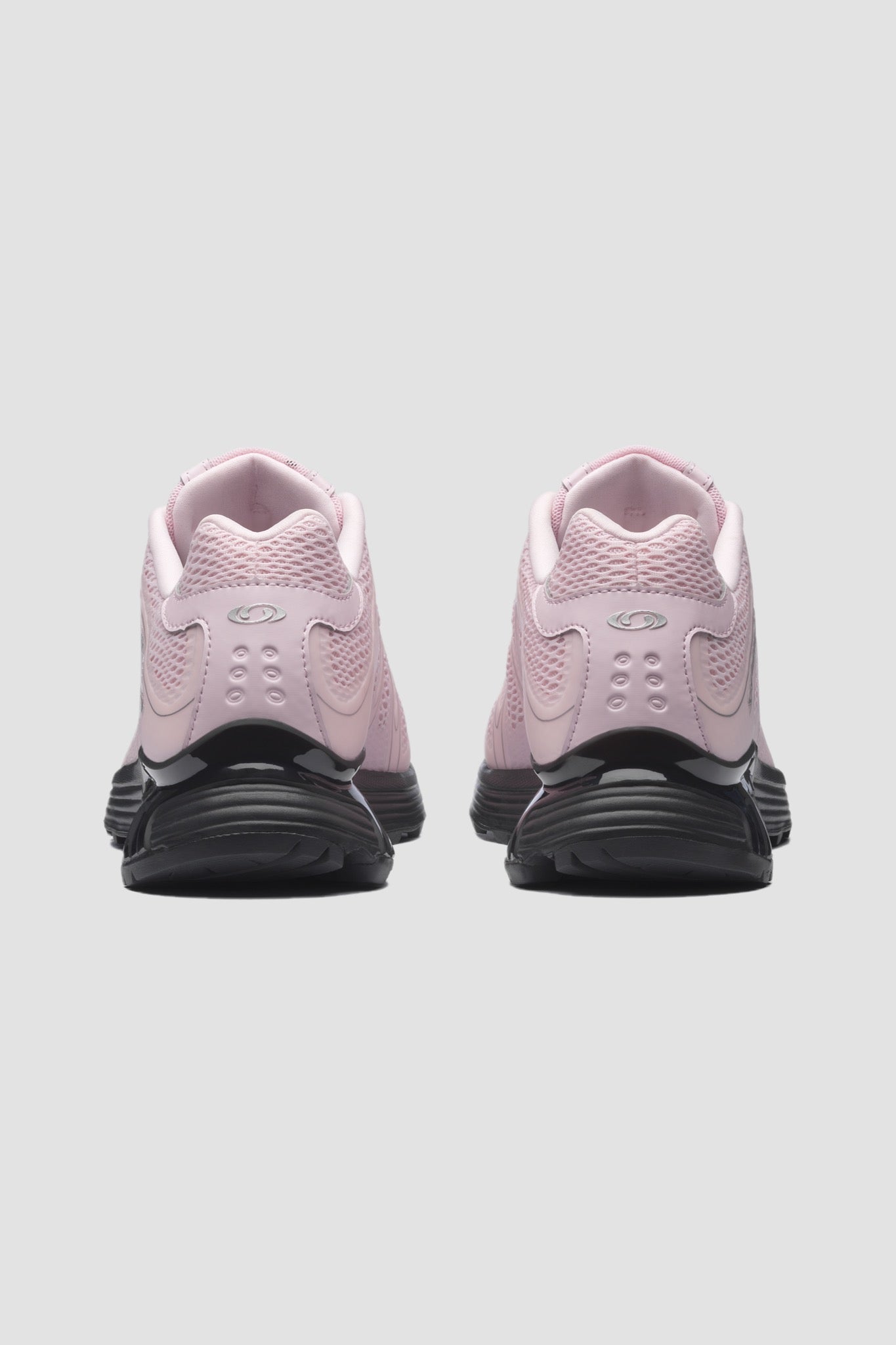 XT-WHISPER VOID Icy Pink / Black / Footwear Silver