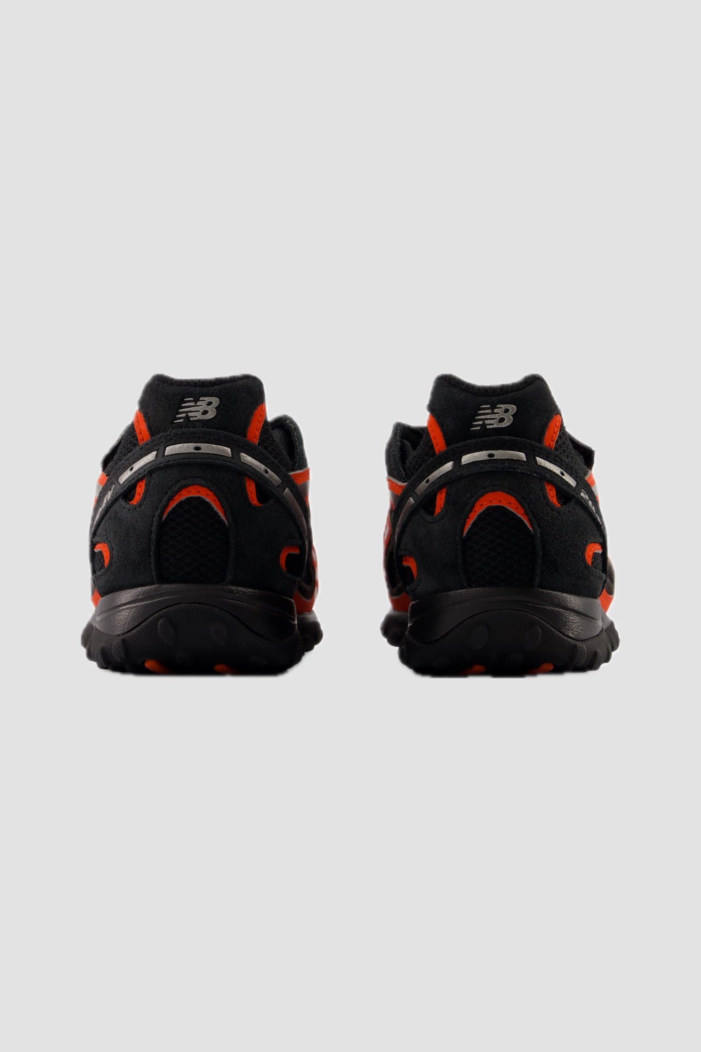 204L Neo Flamme/ Black/ Cement