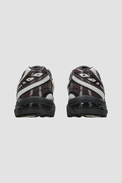 GEL-1130 Oatmeal/Obsidian Grey