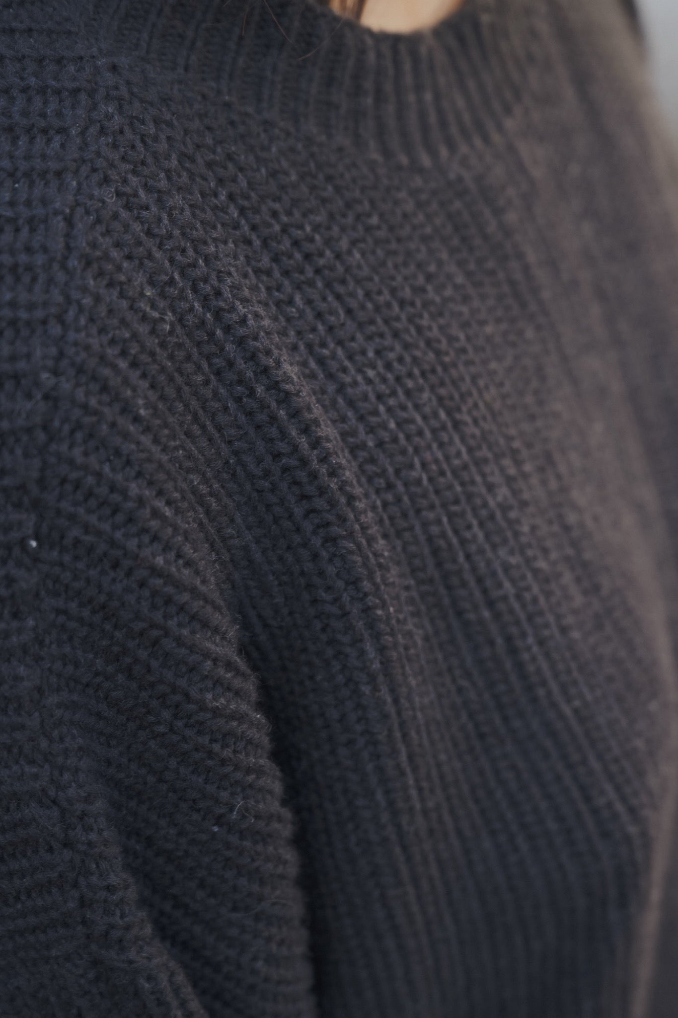 MEA SWEATER Black Mel